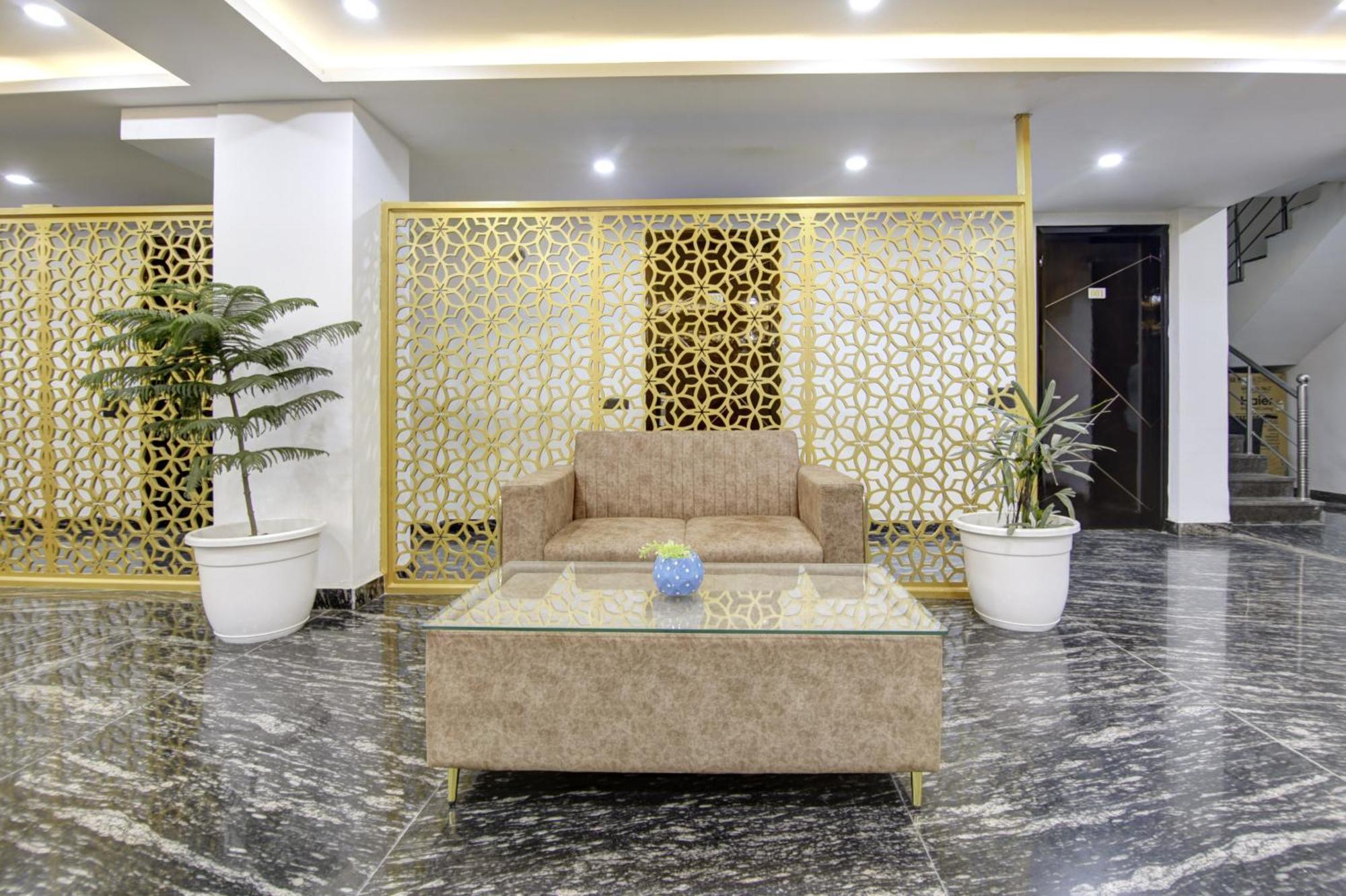 Limewood Stay - Millennium Huda City Center Gurgaon Dış mekan fotoğraf