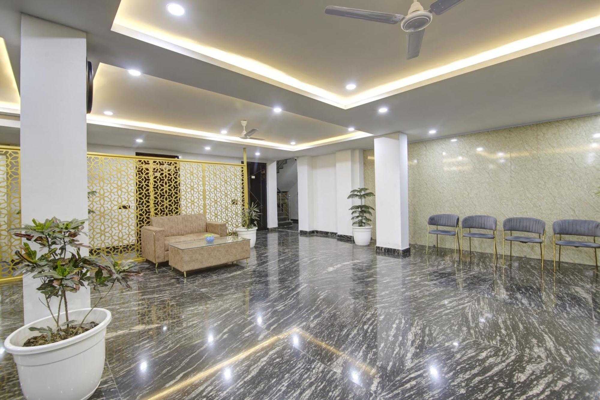 Limewood Stay - Millennium Huda City Center Gurgaon Dış mekan fotoğraf