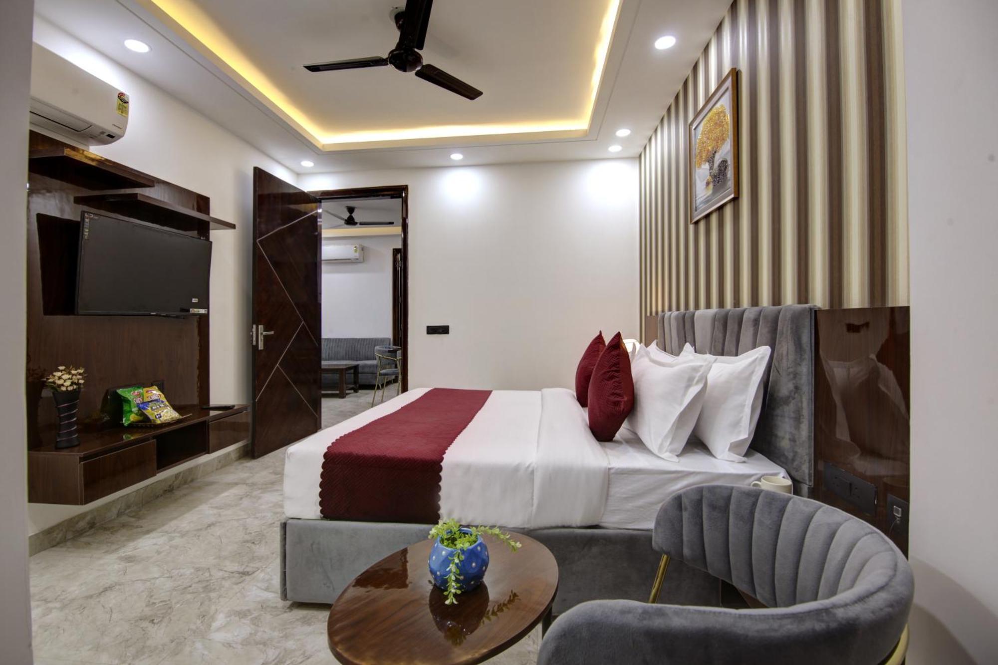 Limewood Stay - Millennium Huda City Center Gurgaon Dış mekan fotoğraf