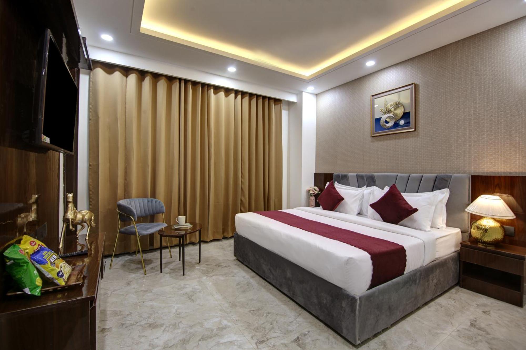 Limewood Stay - Millennium Huda City Center Gurgaon Dış mekan fotoğraf