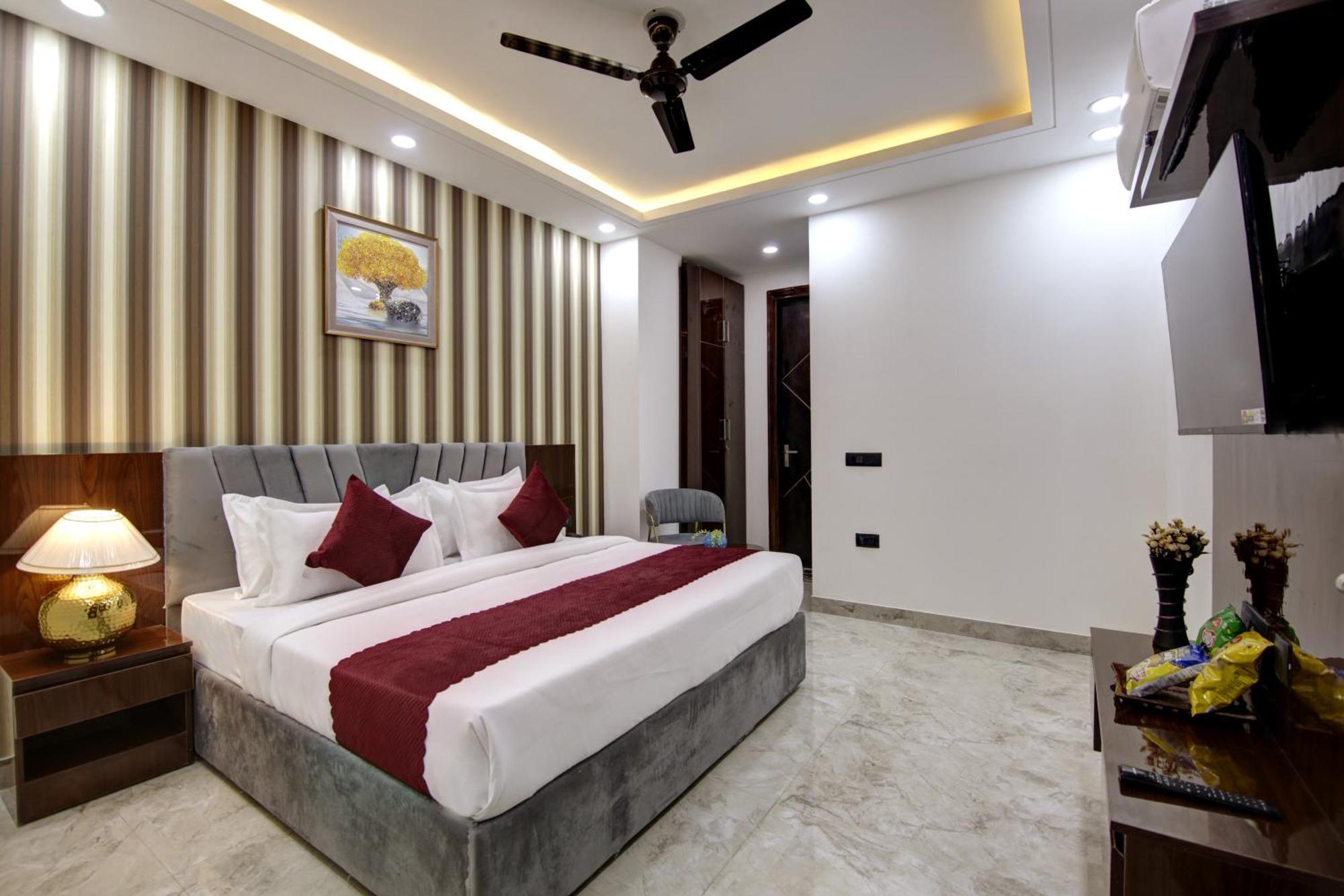 Limewood Stay - Millennium Huda City Center Gurgaon Dış mekan fotoğraf