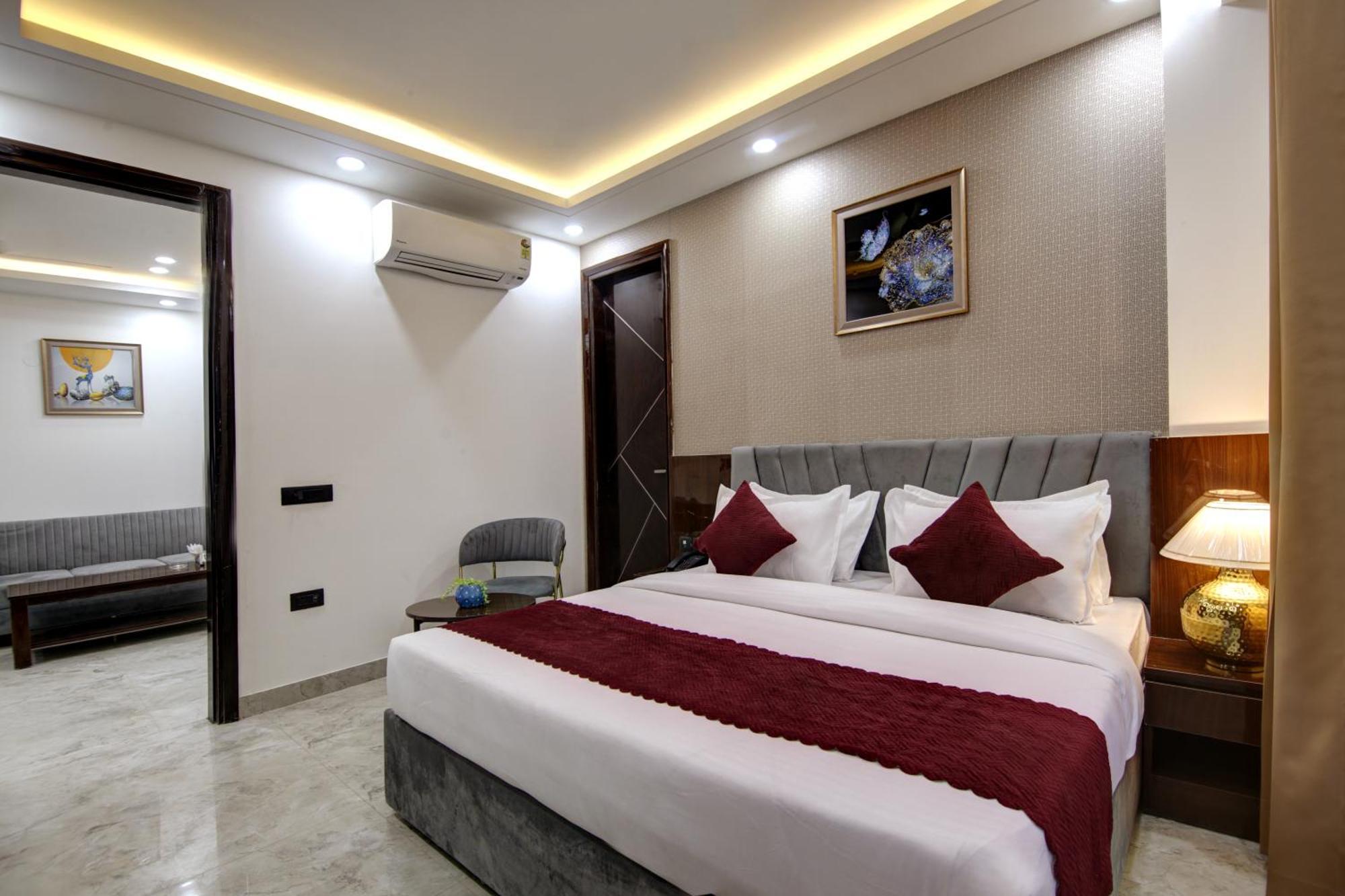 Limewood Stay - Millennium Huda City Center Gurgaon Dış mekan fotoğraf